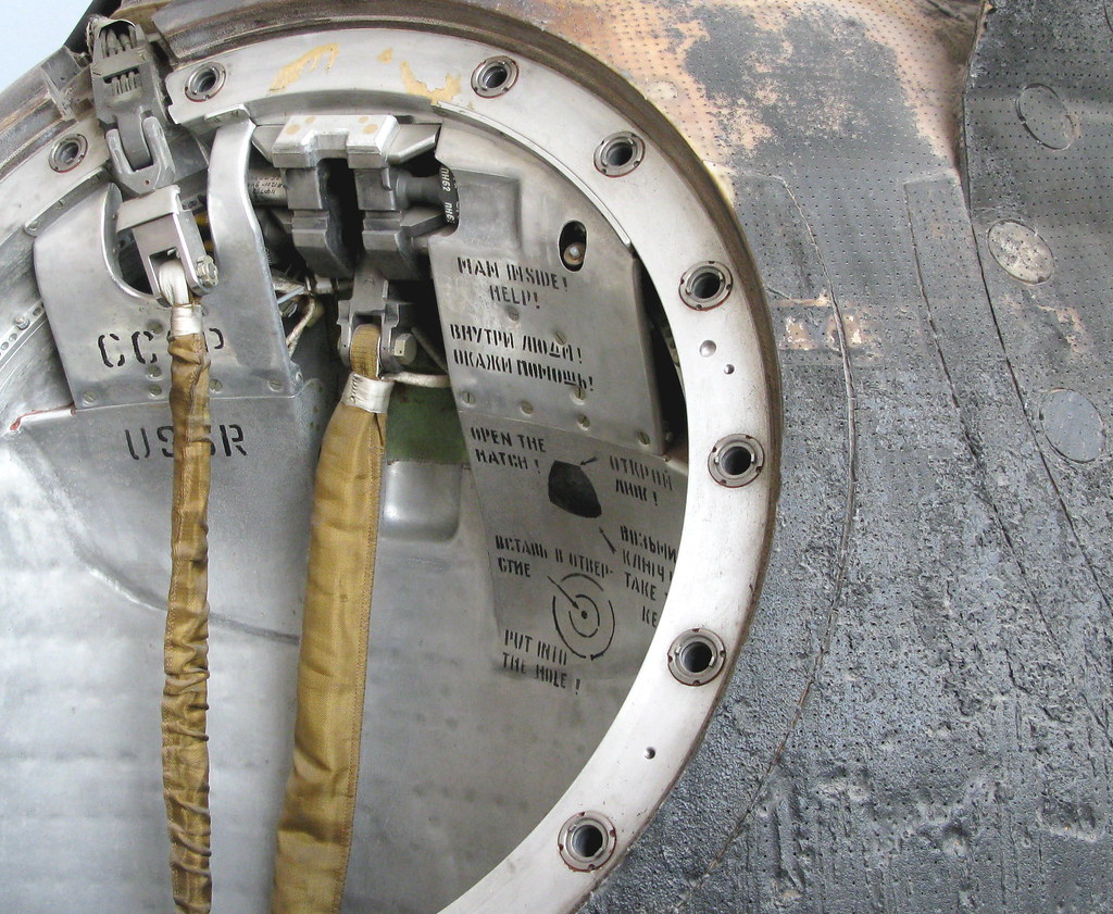 Soyuz Capsule: “Man Inside! Help!”