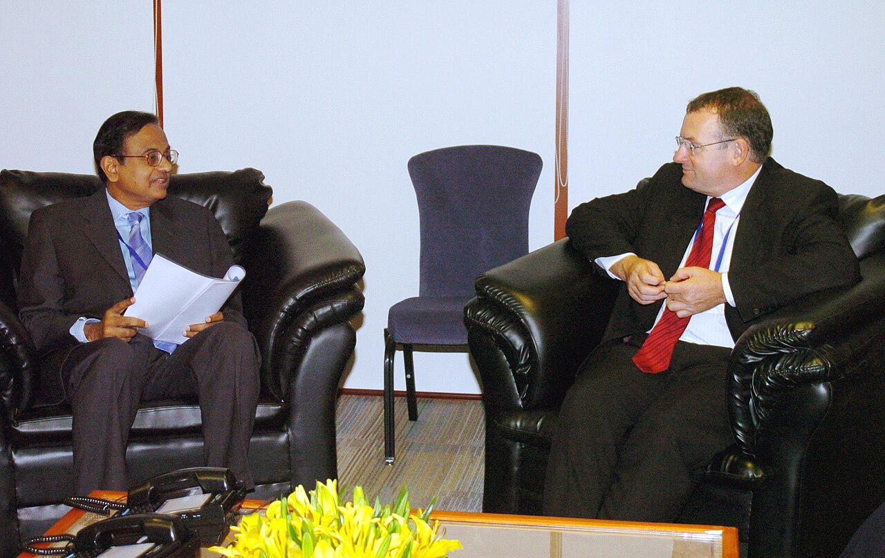 The Minister for Economic Development and Associate Minister of Finance of New Zealand, Mr. Trevor Mallard with the Union Minister for Finance Shri P. Chidambaram in a bilateral me