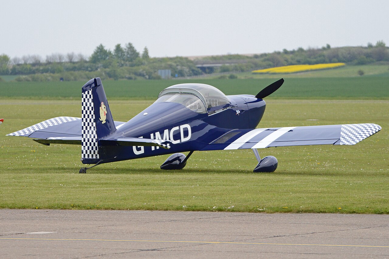 c/n PFA/323-13965. Built 2005. Seen visiting Duxford Airfield, Cambridgeshire, UK. 7th May 2016