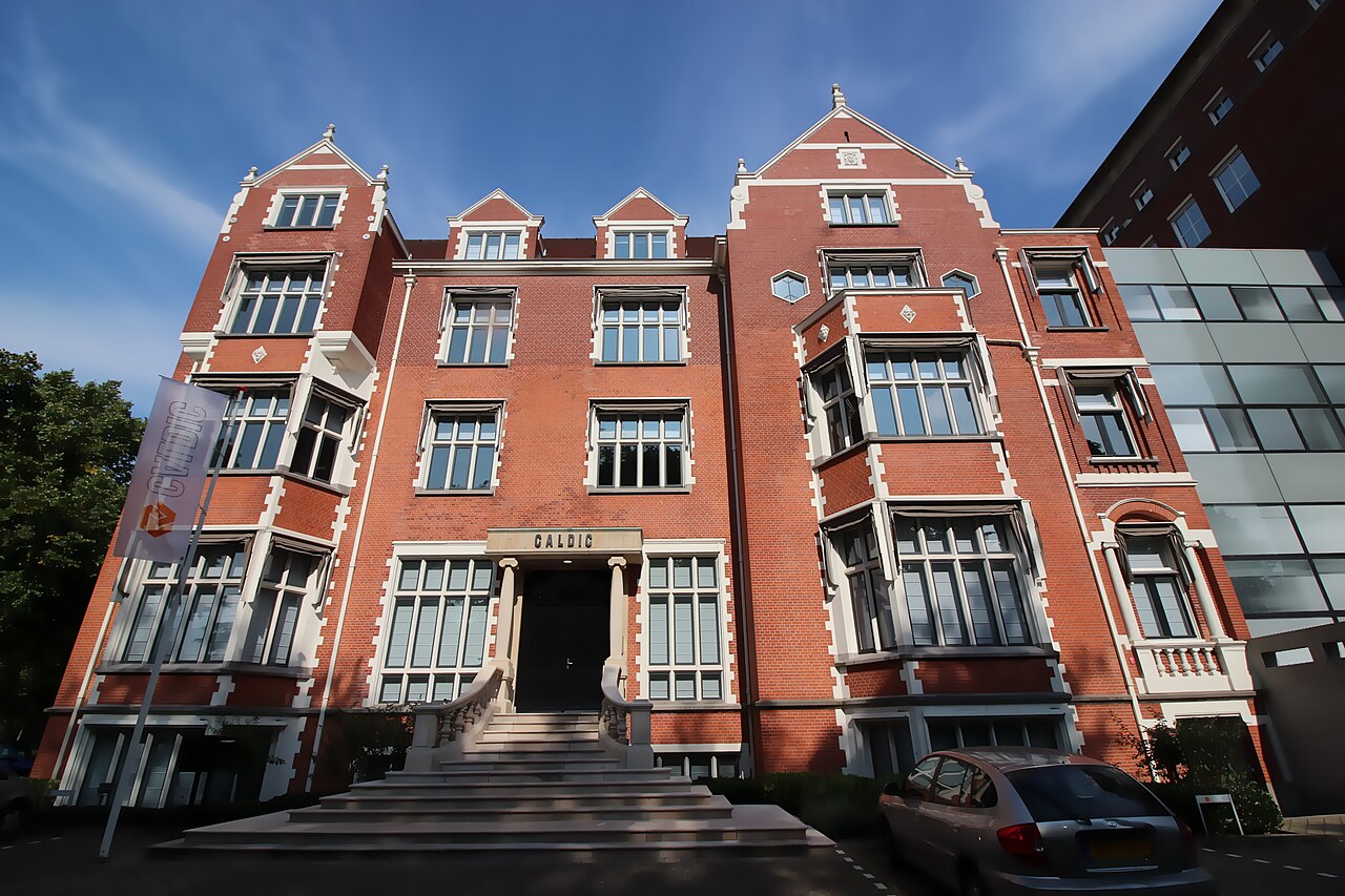 Kantoorgebouw Caldic aan de Westerlaan 1, 3016 CK Rotterdam. Op dit adres waren in 1930 de kantoren van margarinefabriek Van den Bergh gevestigd.