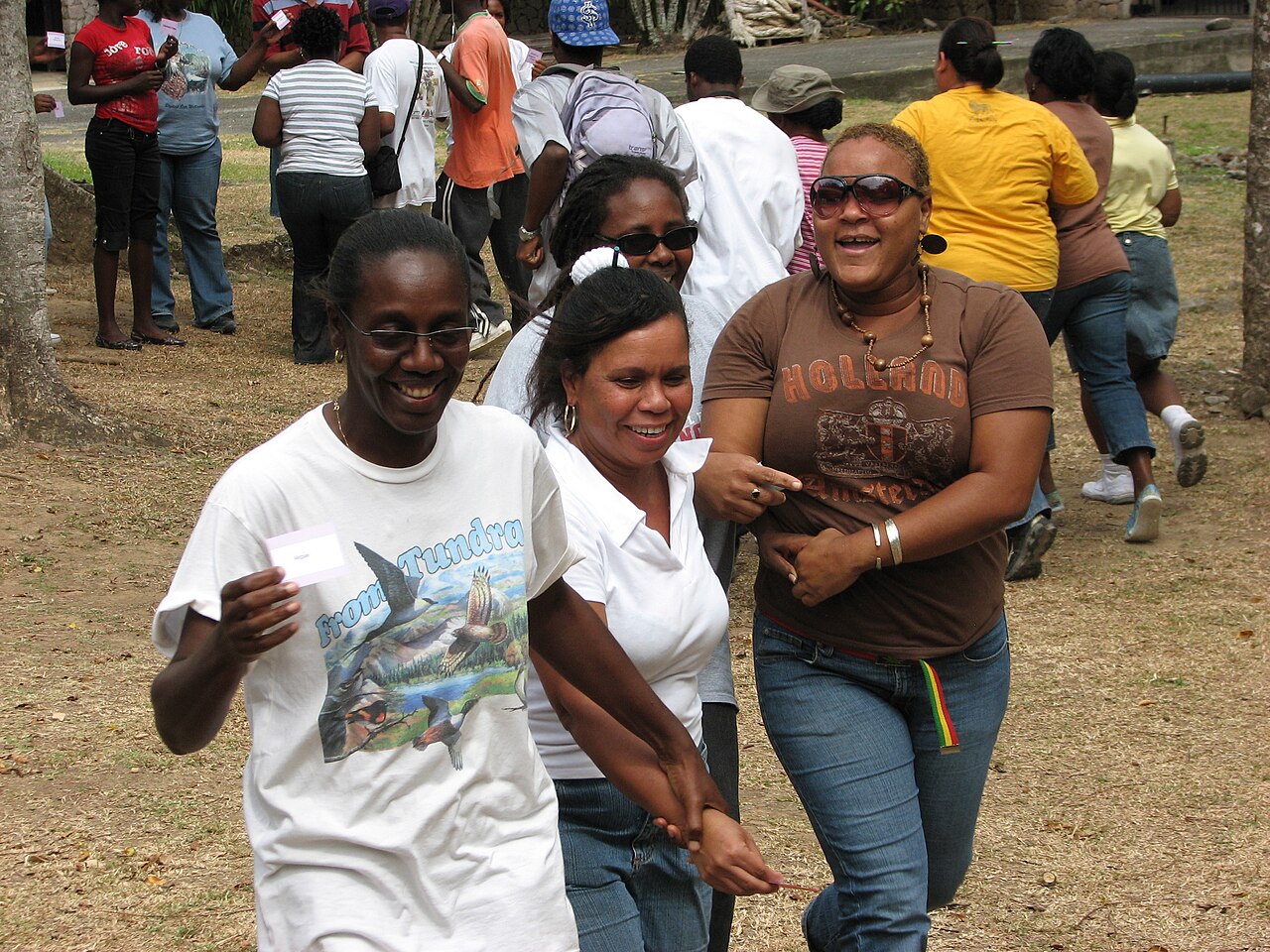 Relay race activity to teach trainees about food chains during SCSCB training. Credit: SCSCB