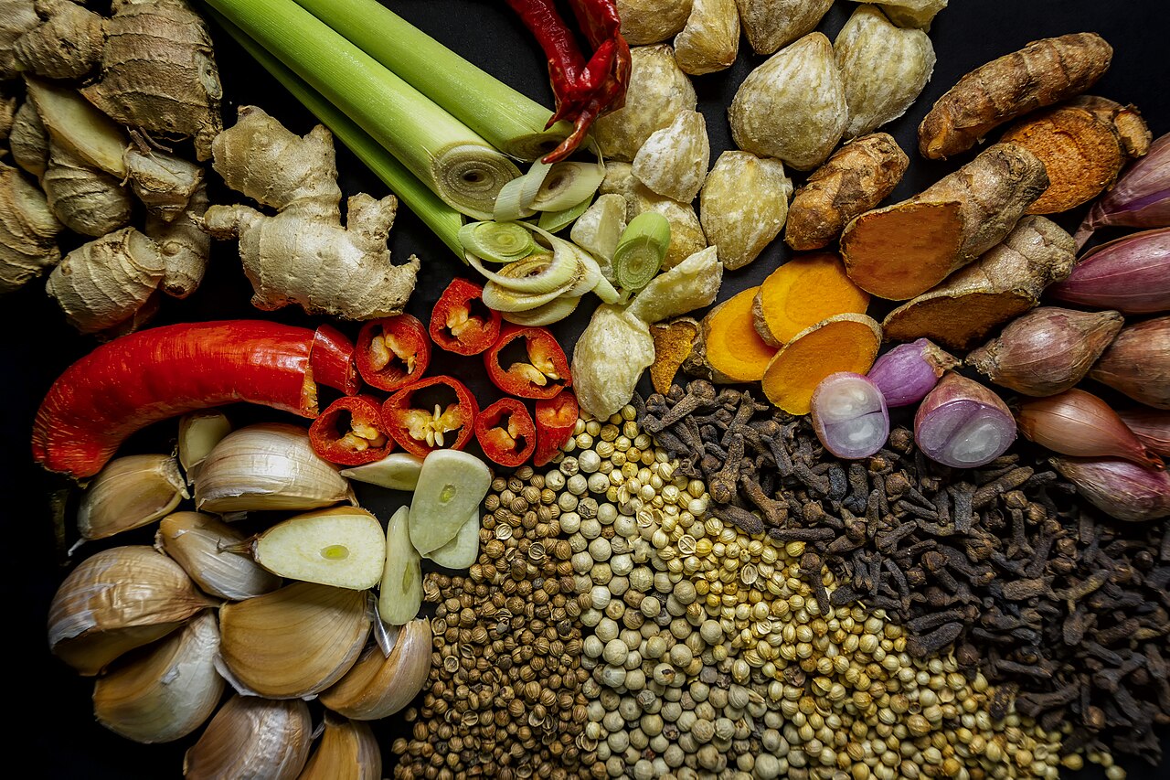 Rempah-rempah adalah bagian tumbuhan yang beraroma atau berasa kuat yang digunakan dalam jumlah kecil di makanan sebagai penambah rasa dalam masakan